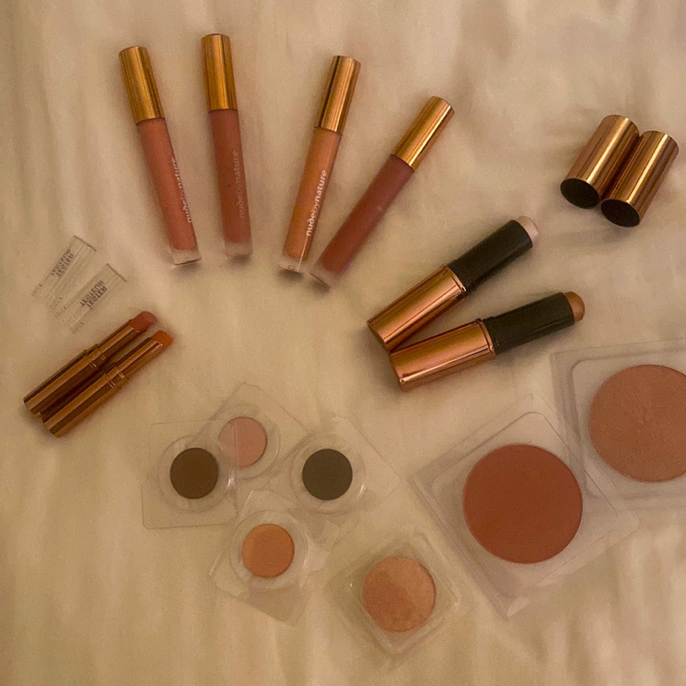 Nude by nature lot